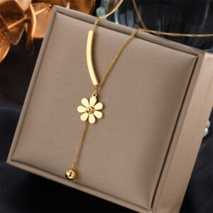 18k Gold plated Flower Necklace