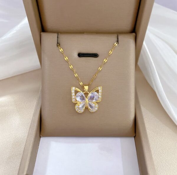Set of Earrings and Necklace , Lady Butterfly Titanium Steel Plating Inlay
Zircon - Imagen 3
