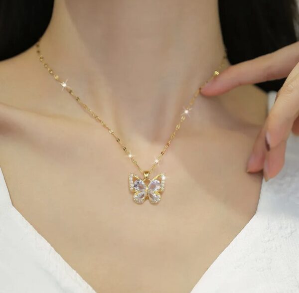 Set of Earrings and Necklace , Lady Butterfly Titanium Steel Plating Inlay
Zircon